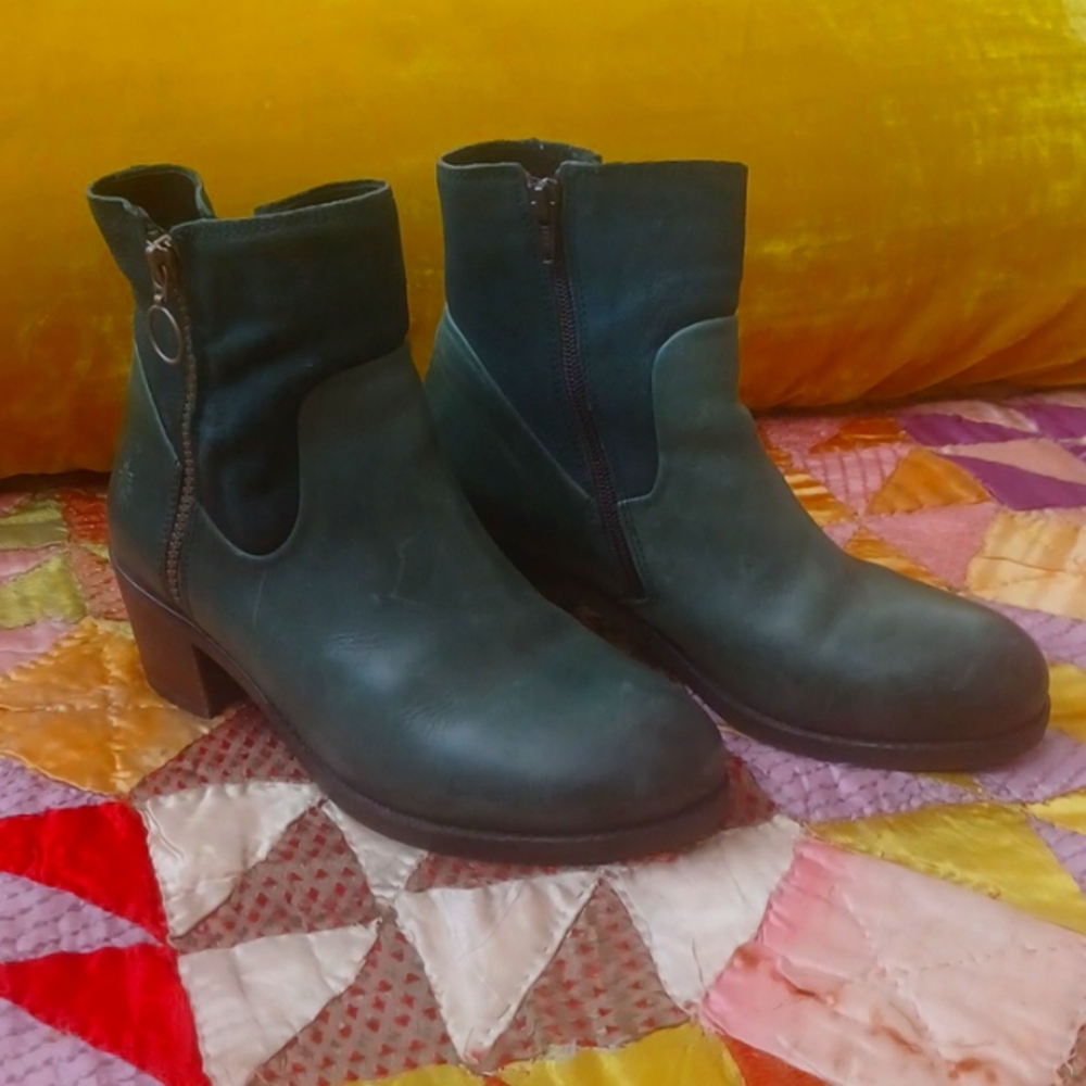 COPY - Fly London Green Boots Sz 39